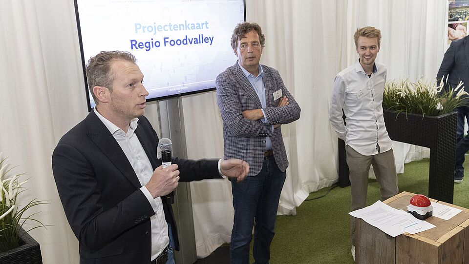 Lancering van de projectenkaart Regio Foodvalley door Gerrit Valekenburg, René Verhulst en Stefan Westeneng.n