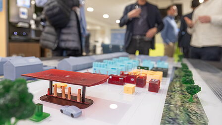 Deze foto zoomt in op de 3D maquette.