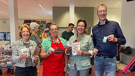 Marnix College groepsfoto met Wieke Bonthuis-Regio Foodvalley, docent Anne de Fraiture -Food Issues, kok Paula Middendorp en Toine Timmermans